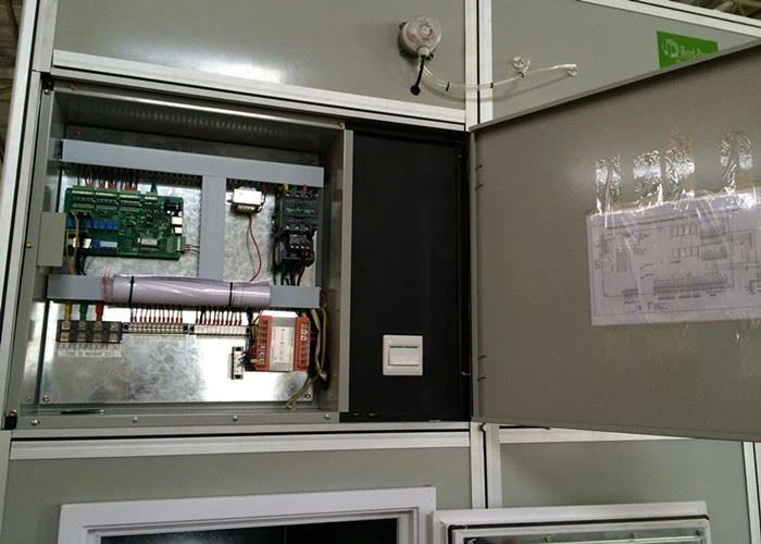 Clean Central Air Conditioner in Negative Pressure Operating Room